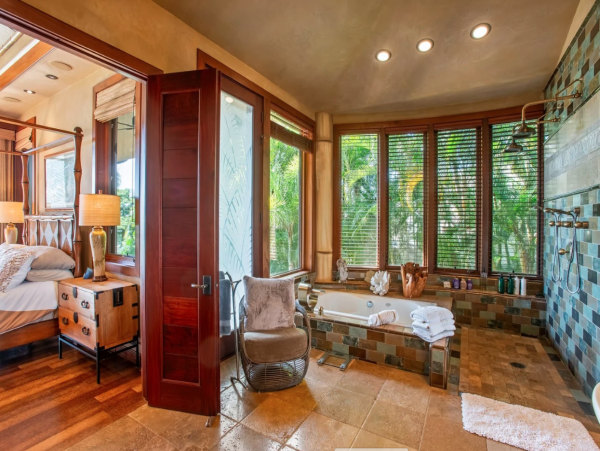 Luxury Estate Vacation Home - Golf Course Estate Near Beach